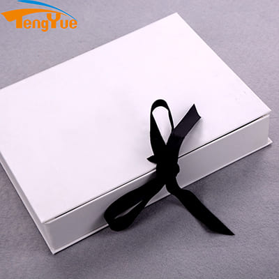 Custom Clothing Paper Boxes