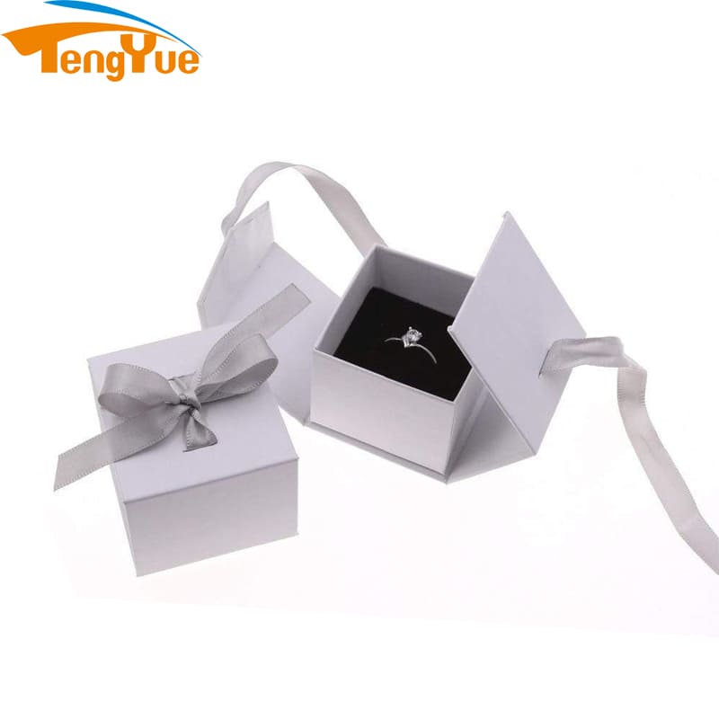 Custom Magnetic Gift Boxes